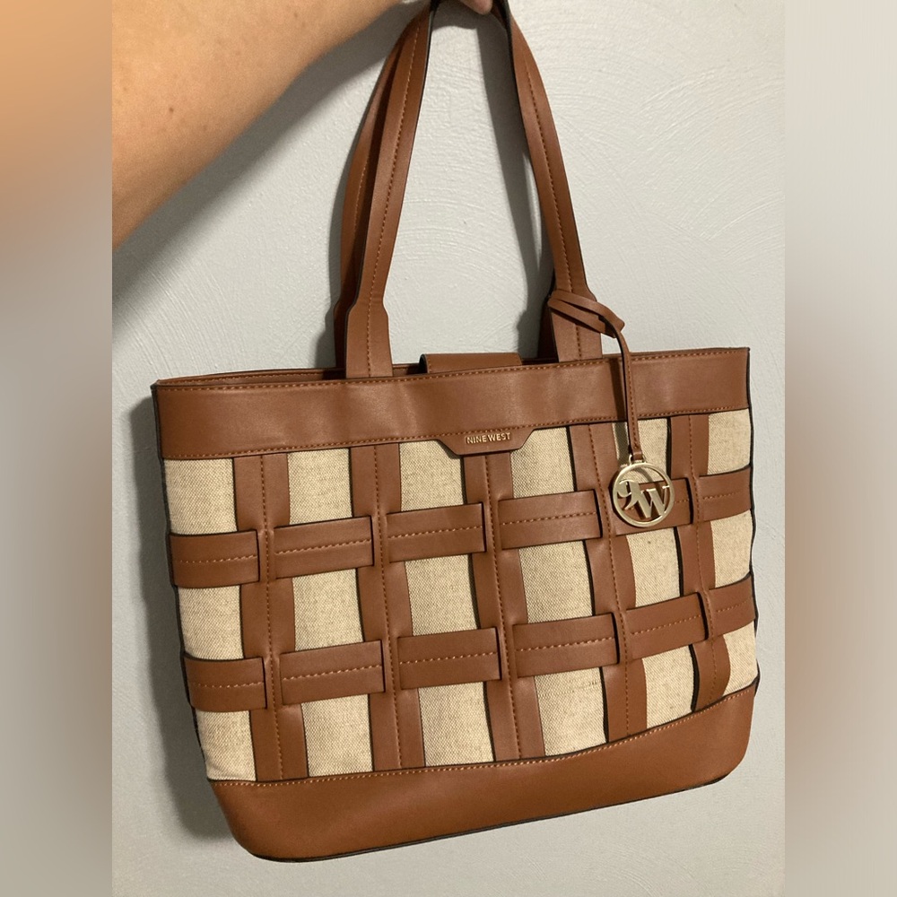 NWOT 9 West tote